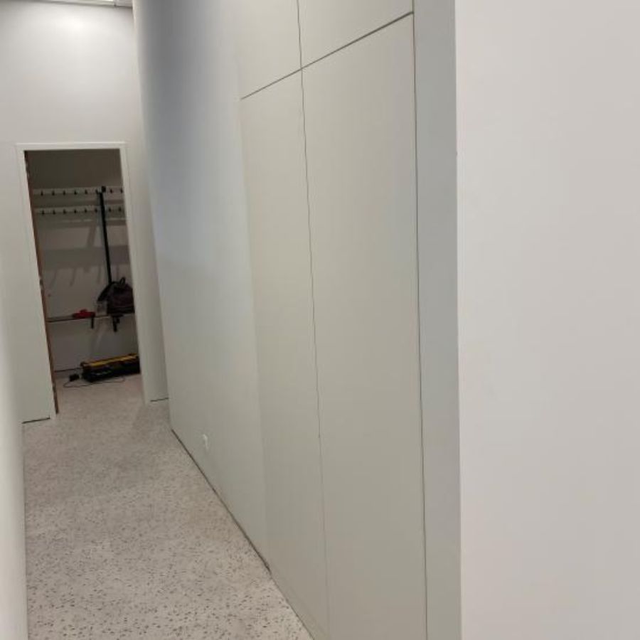 Inbouwkast in fitnessruimte